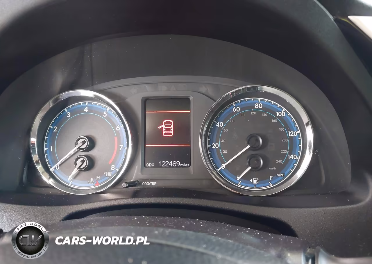 2018 Toyota Corolla Le VIN:2T1BURHE2JC123310 - 7