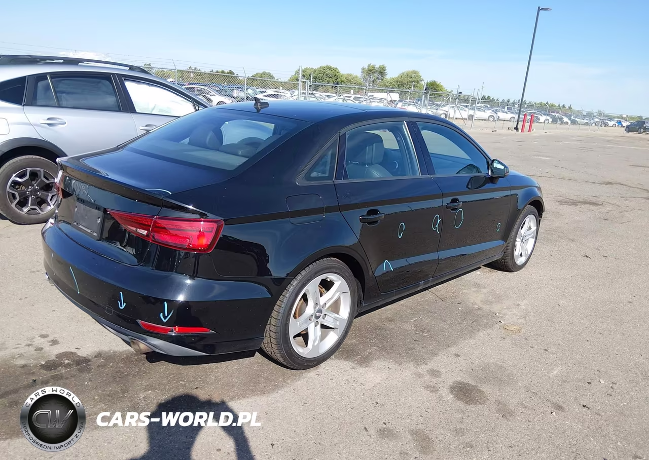 2018 Audi A3 2.0T Premium-2.0T Tech Premium VIN:WAUB8GFFXJ1087520 - 4