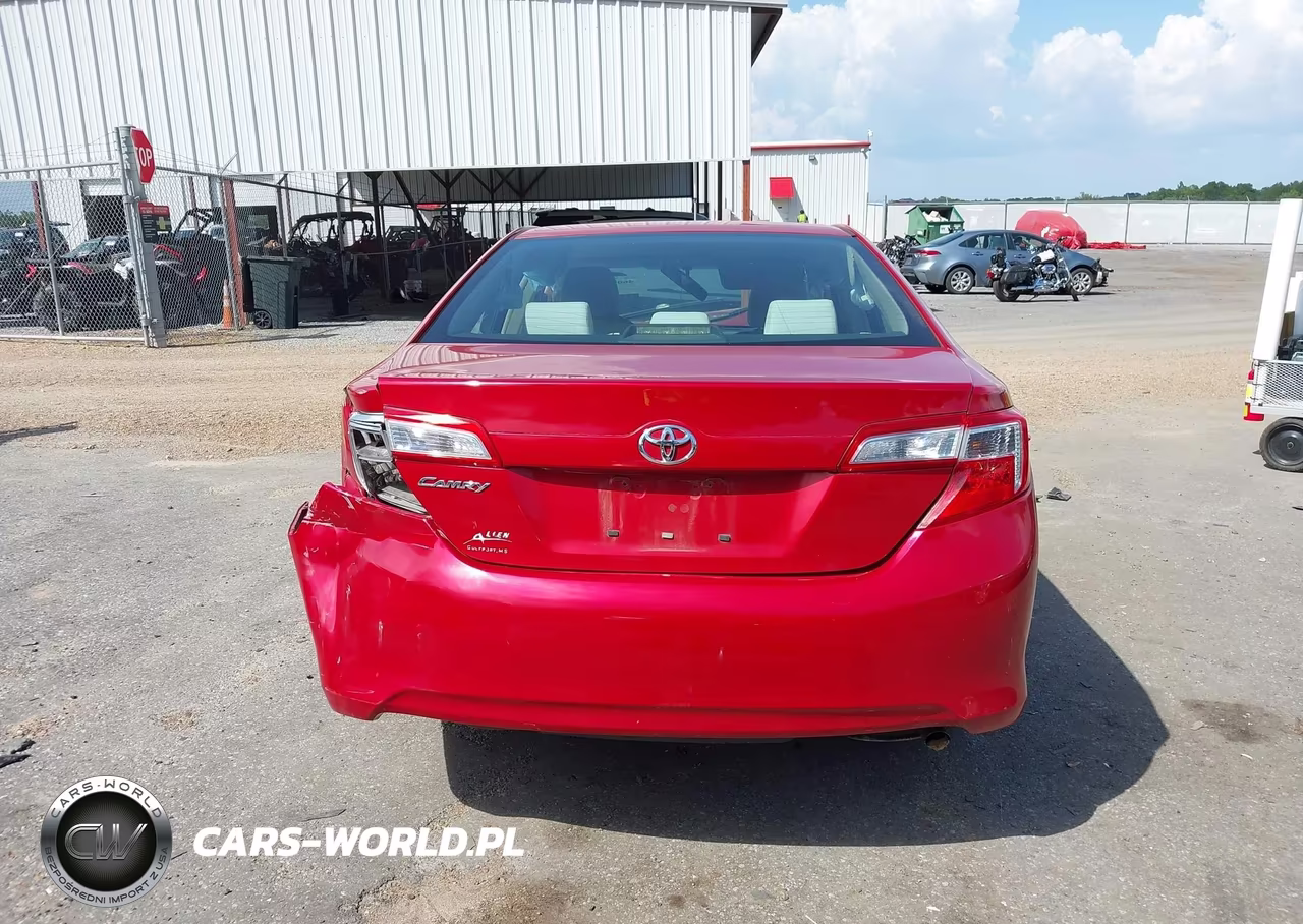 2012 Toyota Camry L VIN:4T4BF1FK4CR211724 - 17