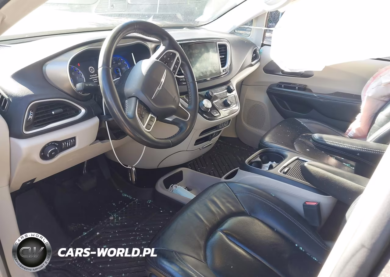 2022 Chrysler Pacifica Touring L VIN:2C4RC1BG2NR178780 - 5