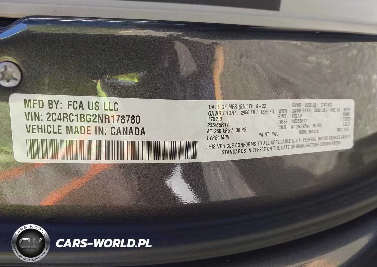 2022 Chrysler Pacifica Touring L VIN:2C4RC1BG2NR178780 - 9