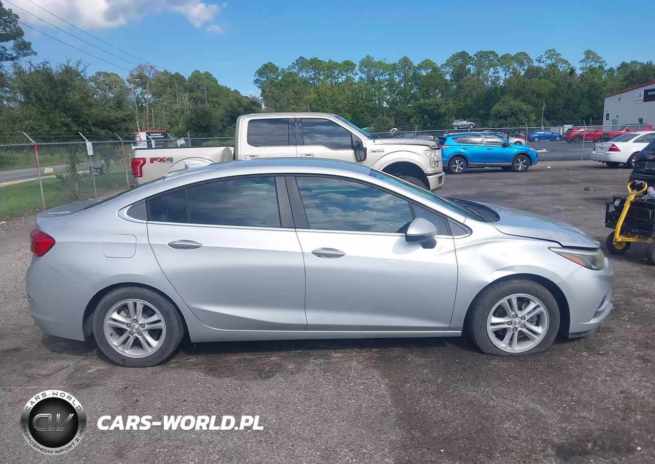 2018 Chevrolet Cruze Lt Auto VIN:1G1BE5SM7J7226688 - 13