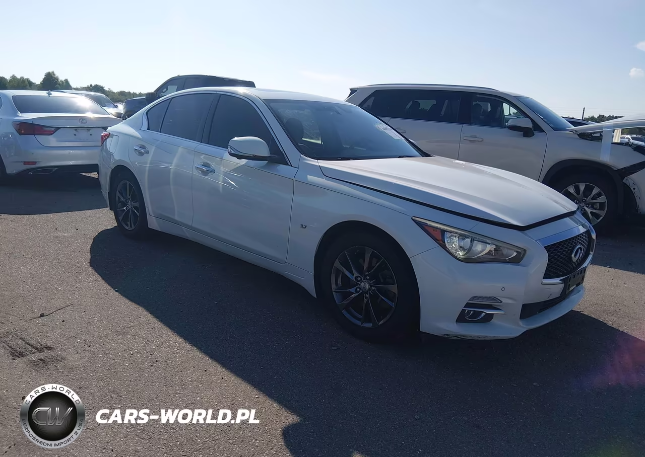 2015 Infiniti Q50 Premium