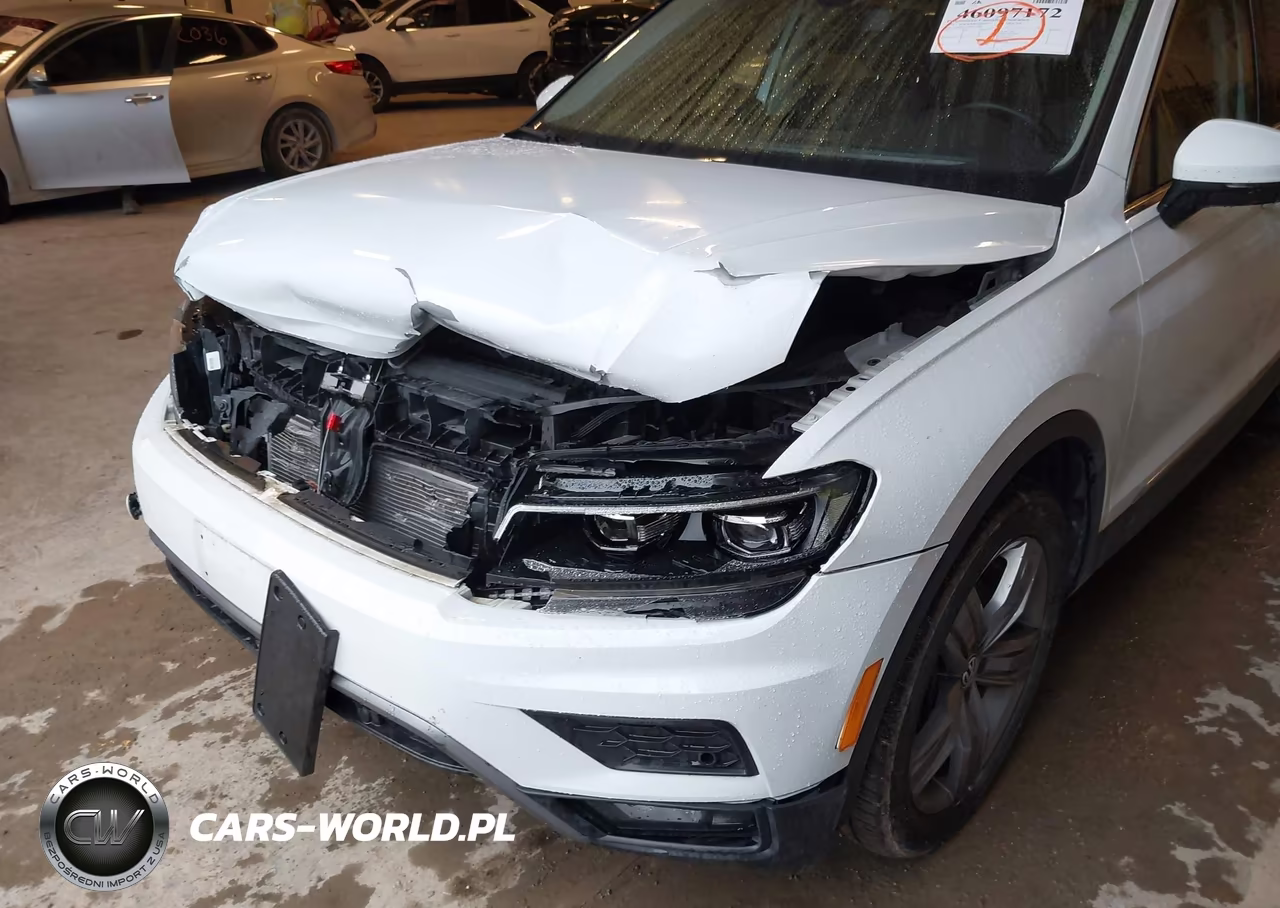 2018 Volkswagen Tiguan 2.0T Sel Premium VIN:3VV4B7AX9JM172009 - 18