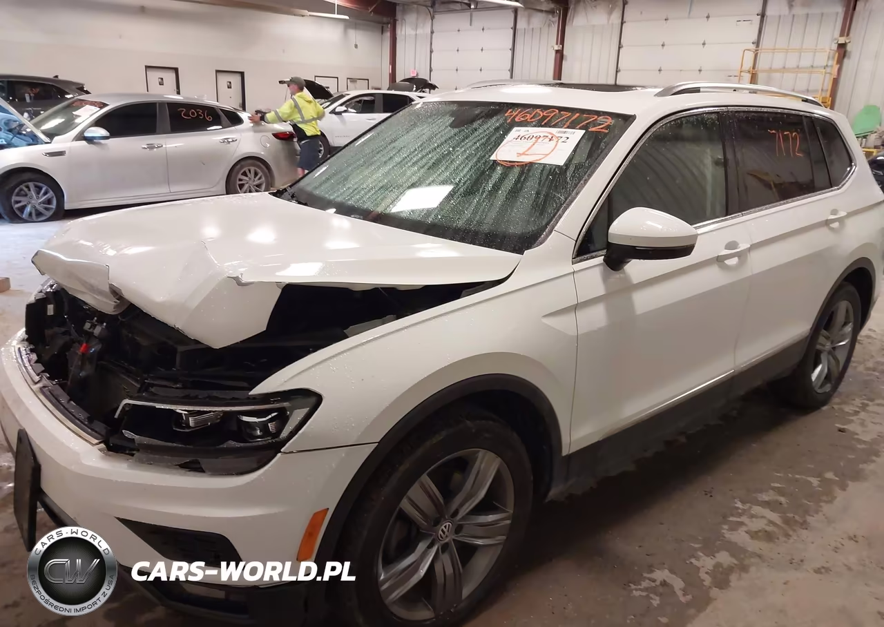 2018 Volkswagen Tiguan 2.0T Sel Premium VIN:3VV4B7AX9JM172009 - 2