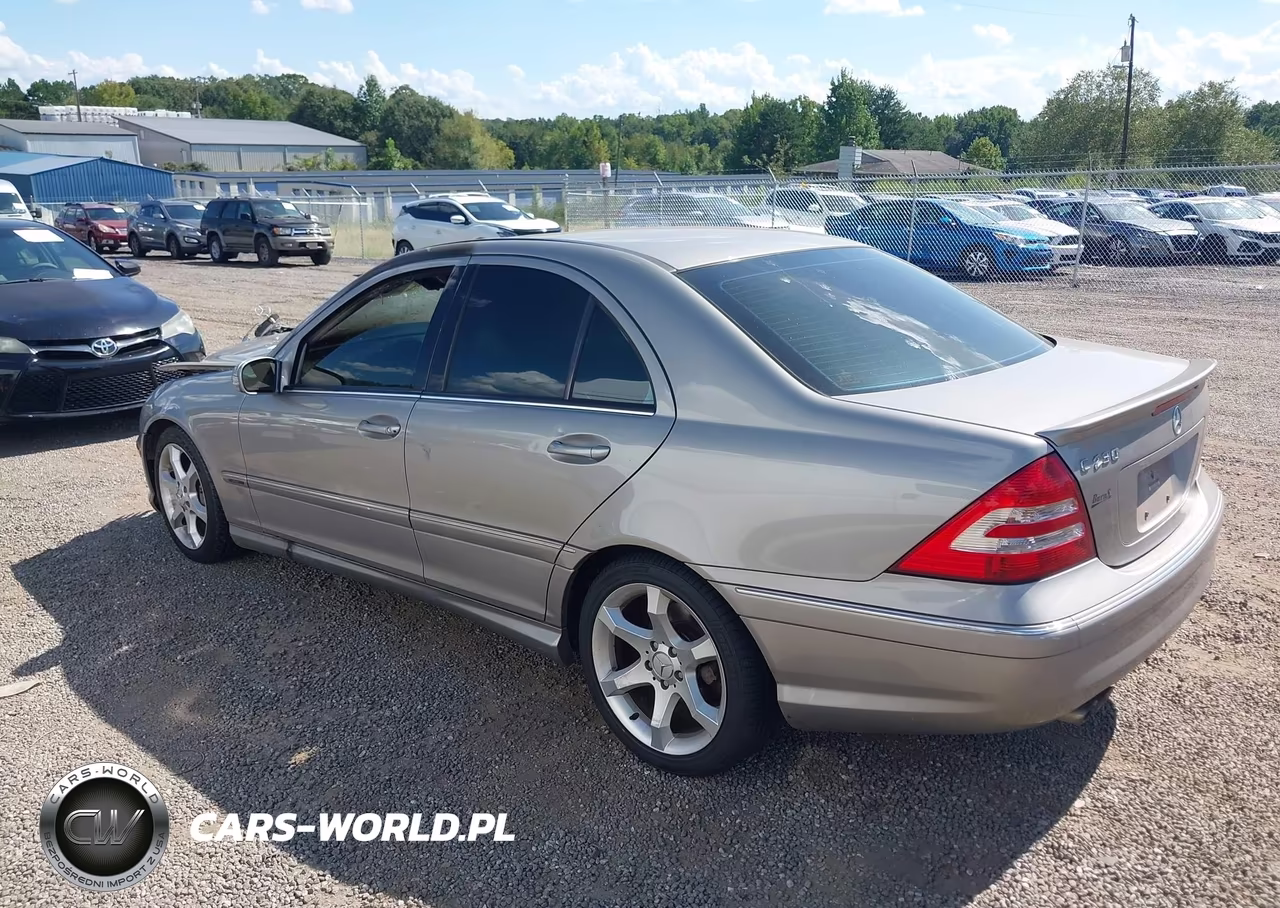 2007 Mercedes-Benz C 230 Sport VIN:WDBRF52H17A937853 - 3