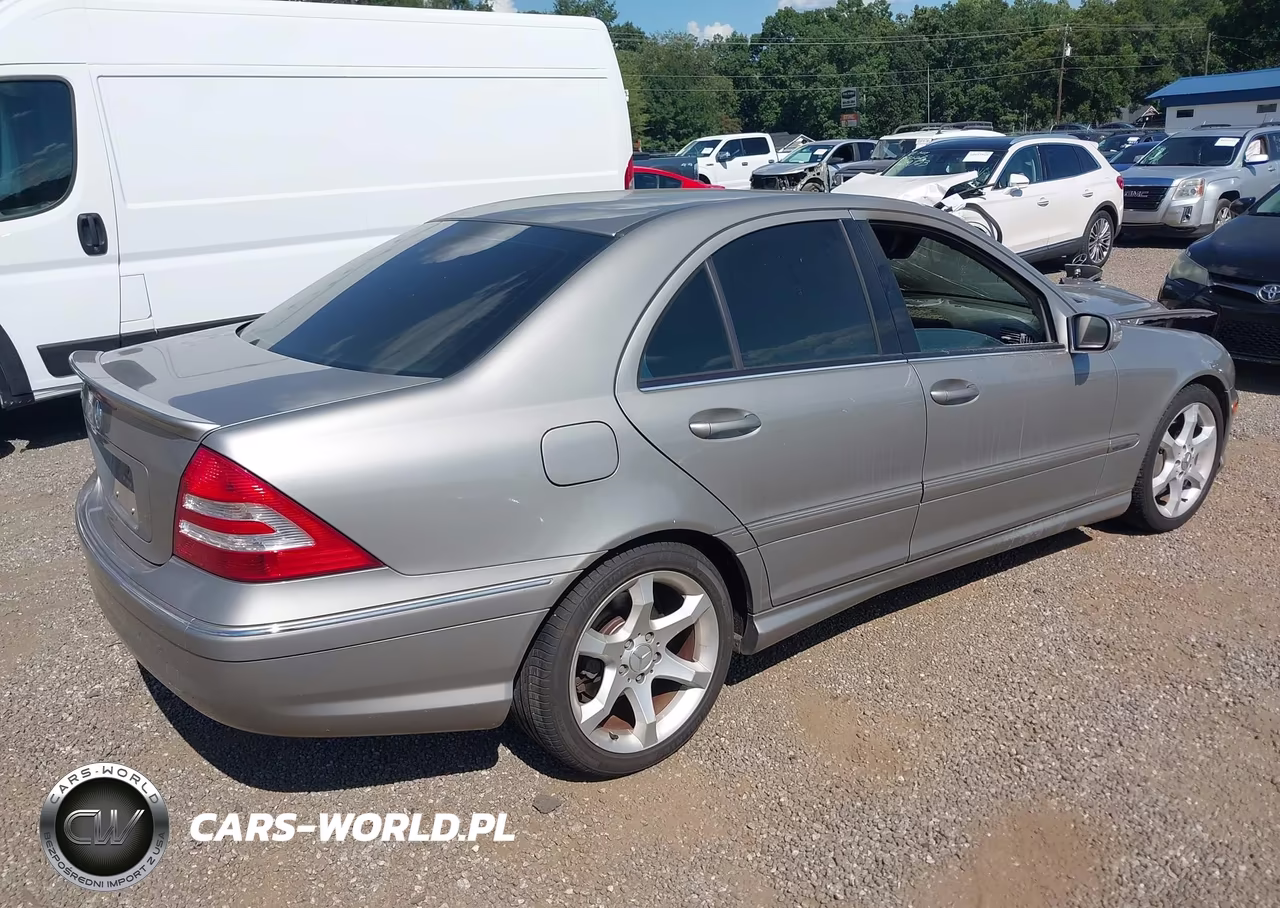 2007 Mercedes-Benz C 230 Sport VIN:WDBRF52H17A937853 - 4