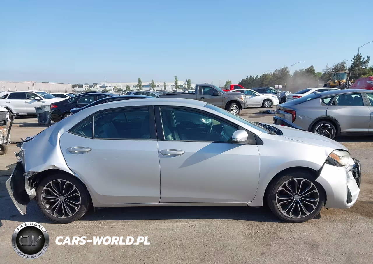 2015 Toyota Corolla S Plus VIN:5YFBURHE0FP309631 - 14