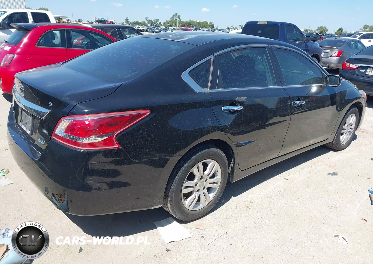 2013 Nissan Altima 2.5 S VIN:1N4AL3AP3DN485824 - 4