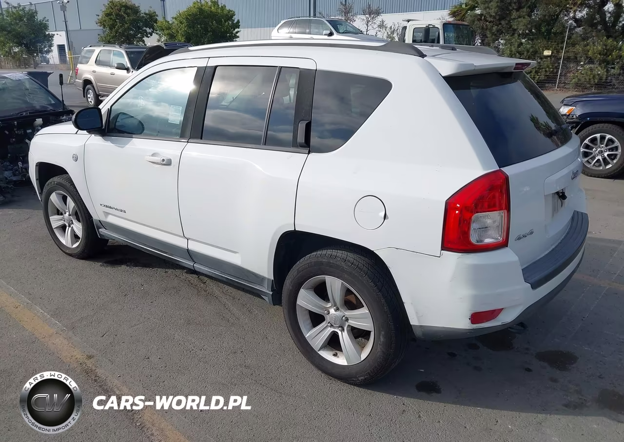 2012 Jeep Compass Sport VIN:1C4NJDBB1CD675216 - 3