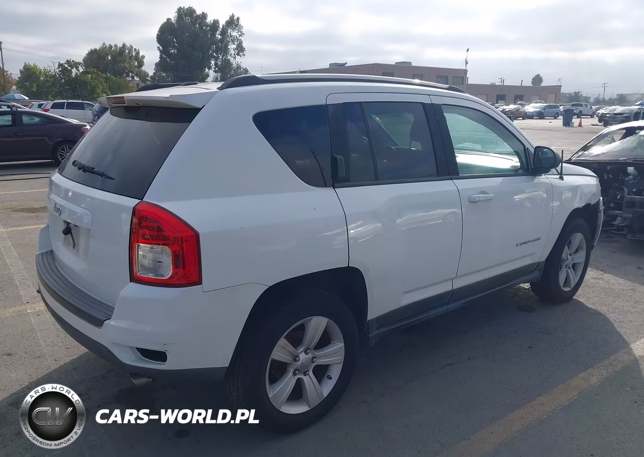 2012 Jeep Compass Sport VIN:1C4NJDBB1CD675216 - 4