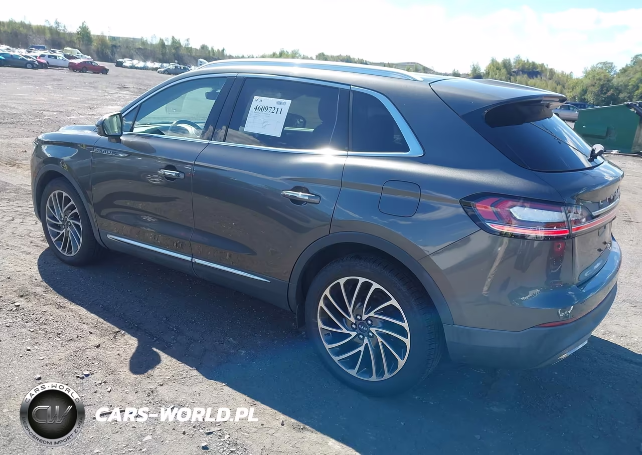 2019 Lincoln Nautilus Reserve VIN:2LMPJ8L91KBL34981 - 3
