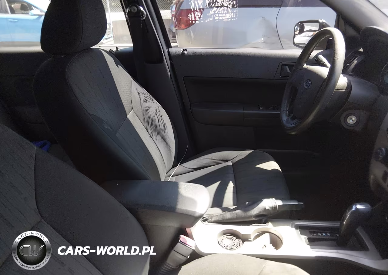 2010 Ford Focus Se VIN:1FAHP3FNXAW197489 - 5