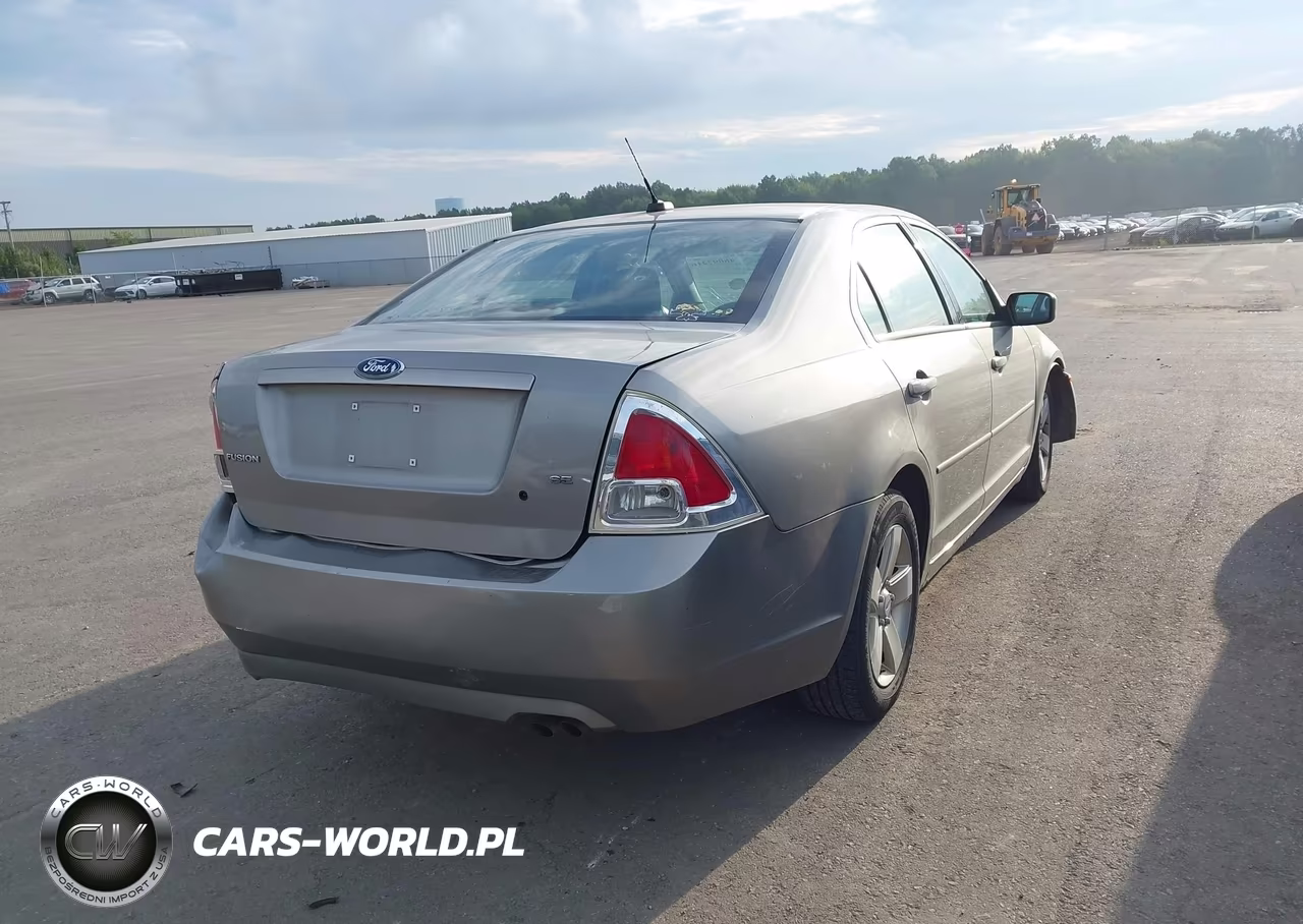 2009 Ford Fusion Se VIN:3FAHP07Z99R133748 - 4