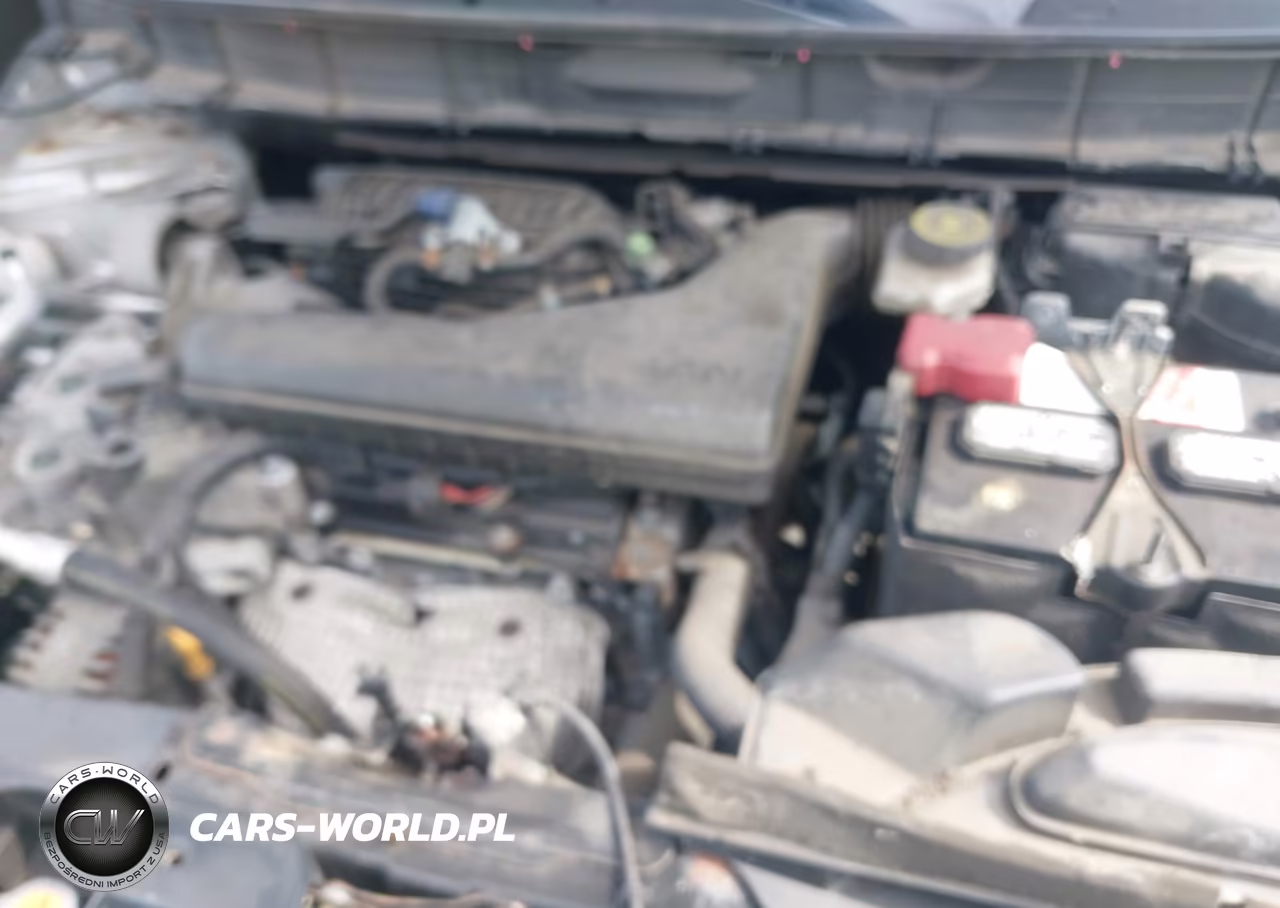 2015 Nissan Rogue S VIN:KNMAT2MV0FP504531 - 10