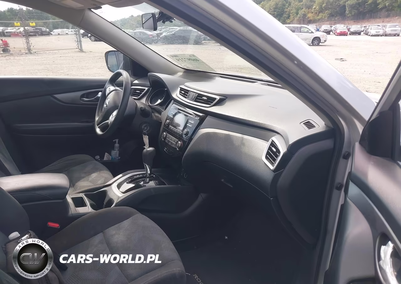 2015 Nissan Rogue S VIN:KNMAT2MV0FP504531 - 5