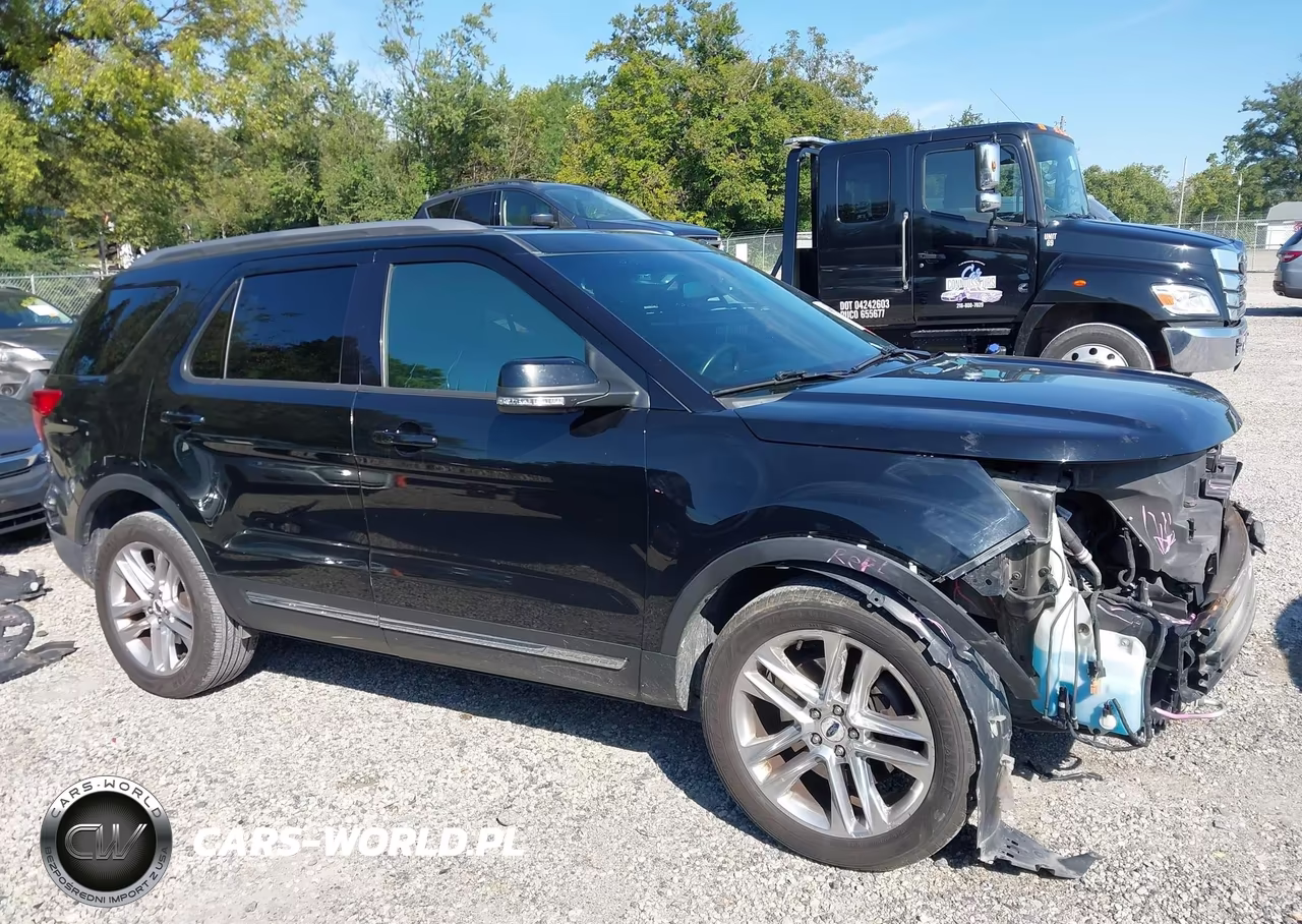 2017 Ford Explorer Xlt VIN:1FM5K8D82HGA68314 - 14