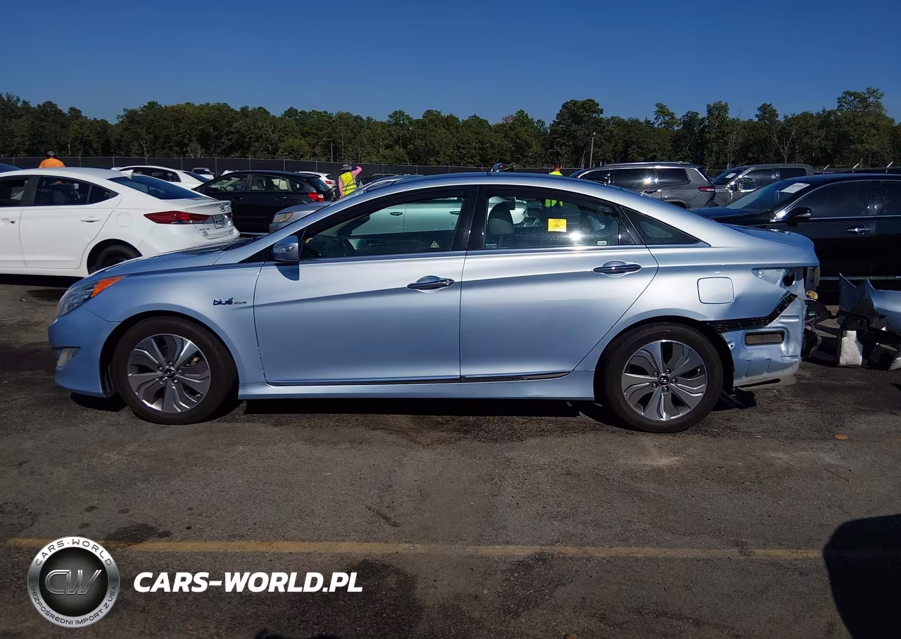 2014 Hyundai Sonata Hybrid Limited VIN:KMHEC4A49EA106143 - 15