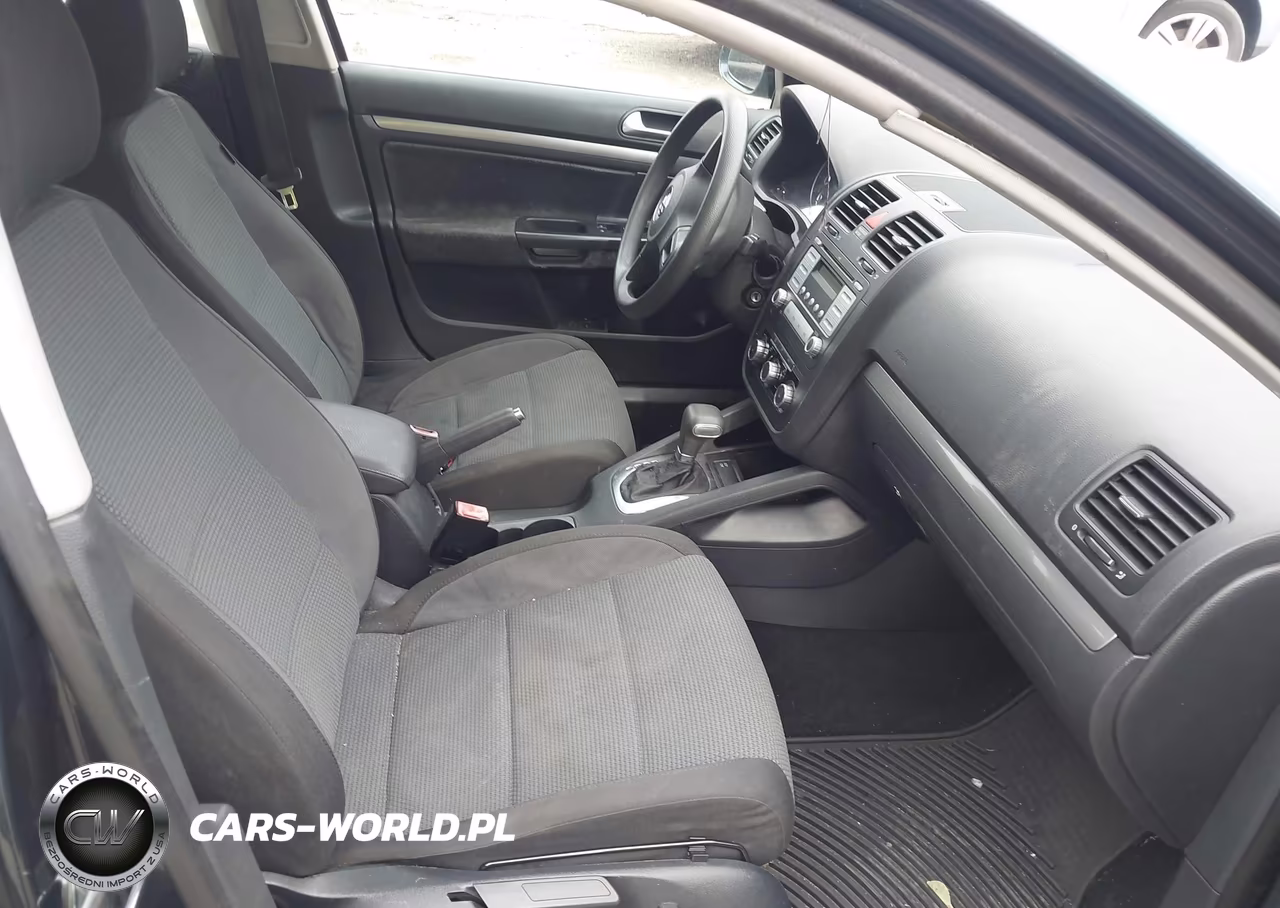 2010 Volkswagen Jetta S VIN:3VWJZ7AJ7AM065188 - 5