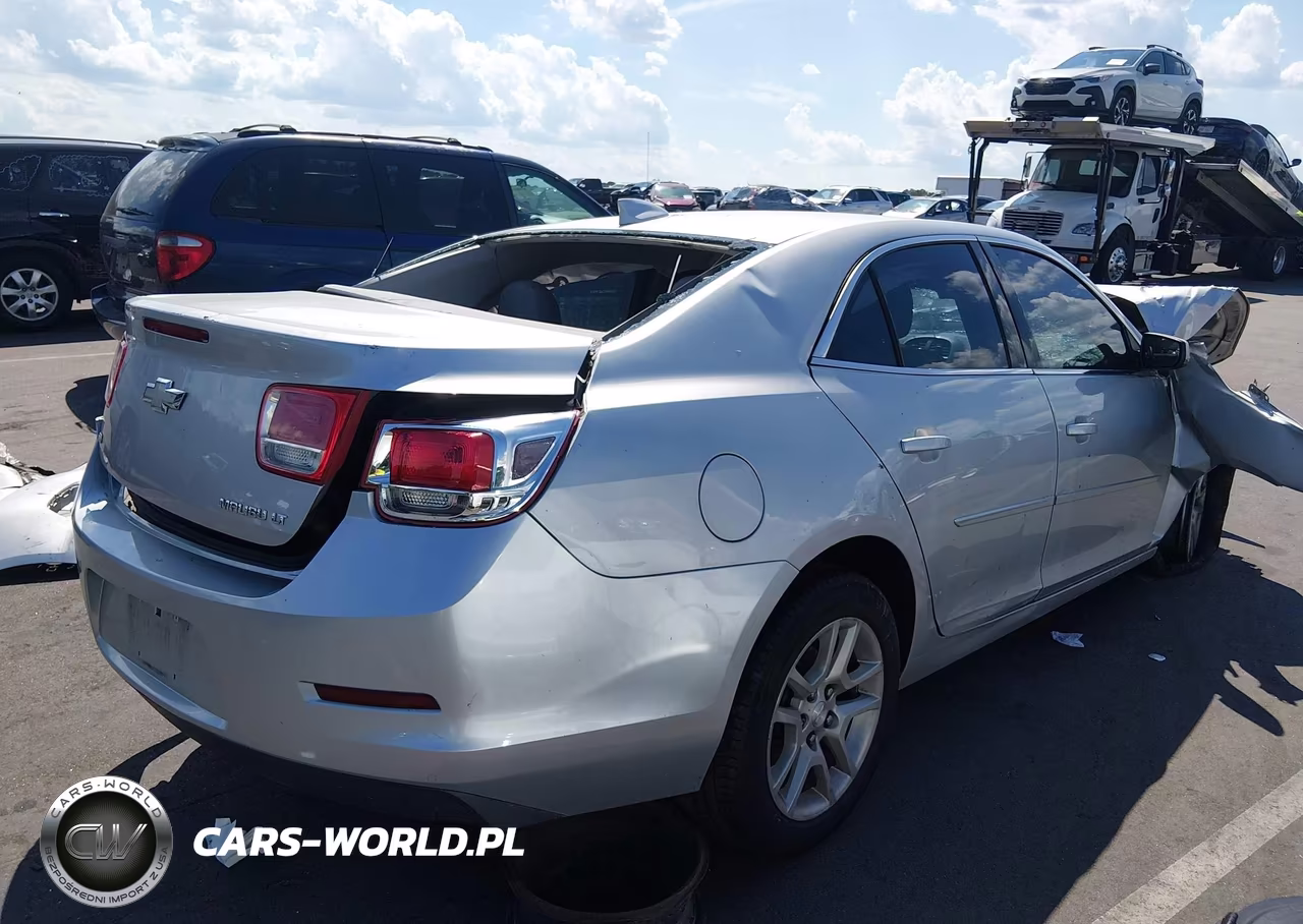 2015 Chevrolet Malibu 1Lt VIN:1G11C5SL6FF238658 - 4