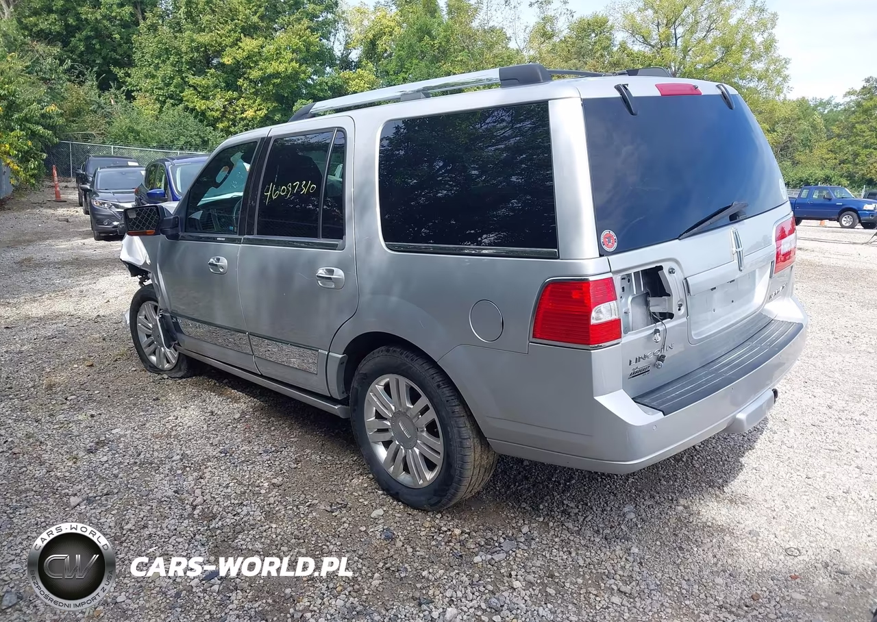 2014 Lincoln Navigator VIN:5LMJJ2H5XEEL08874 - 3