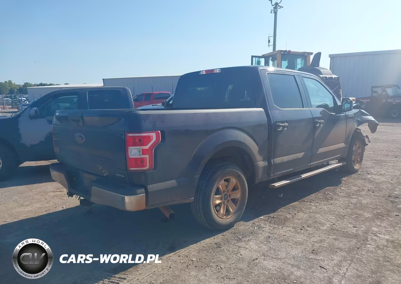 2018 Ford F-150 Xlt VIN:1FTEW1CP8JKD58844 - 4