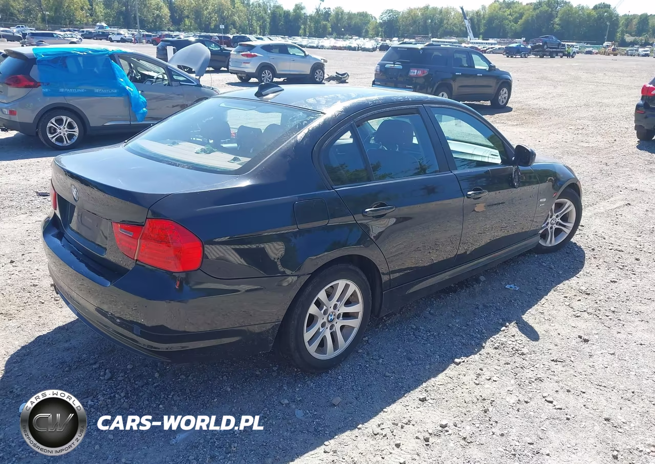 2010 BMW 328I xDrive VIN:WBAPK5C58AA648529 - 4