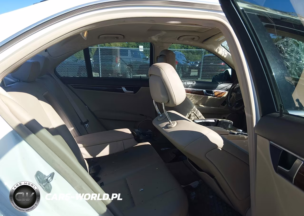 2012 Mercedes-Benz C 300 Sport 4Matic VIN:WDDGF8BB8CR233625 - 8
