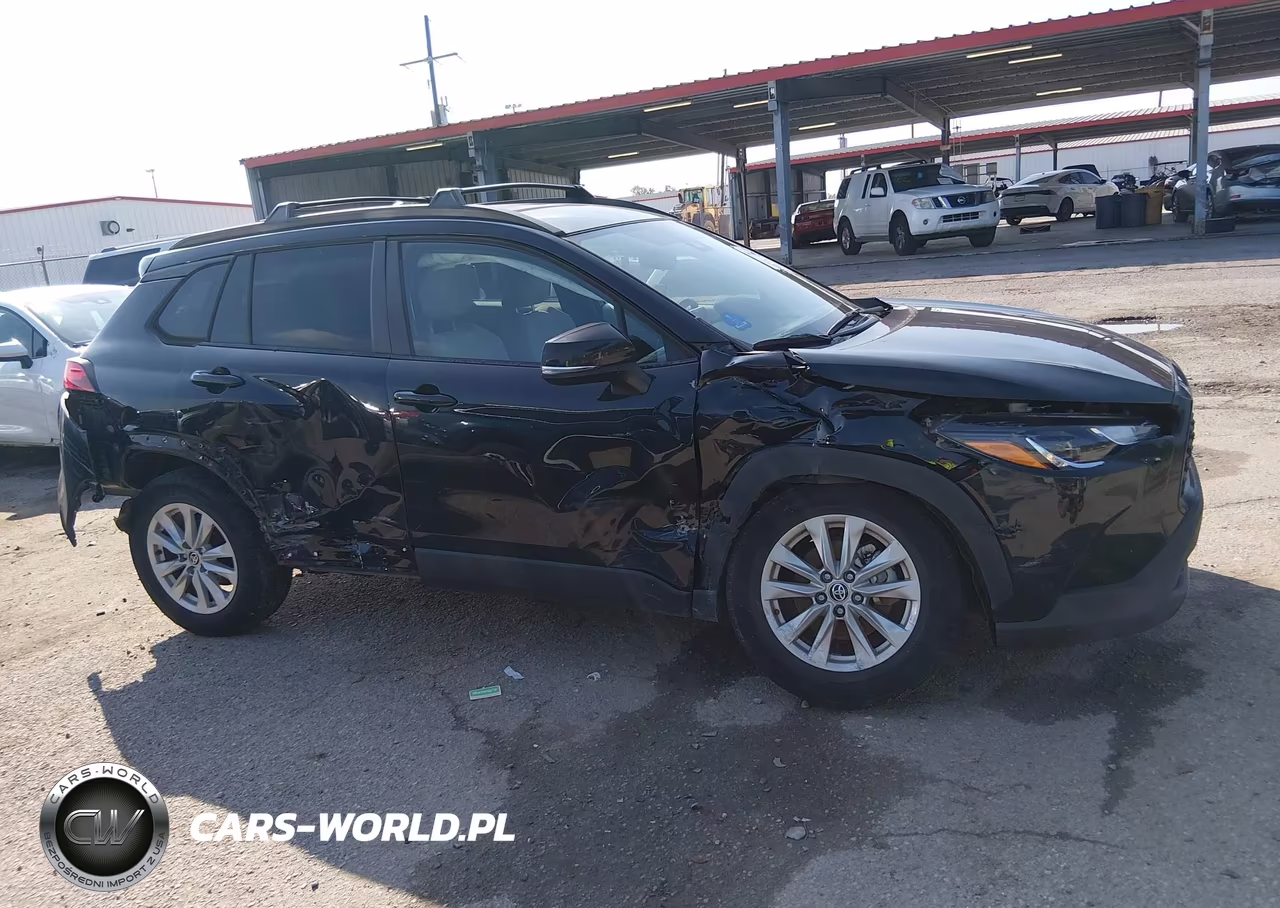 2022 Toyota Corolla Cross Le VIN:7MUCAAAG9NV004411 - 14