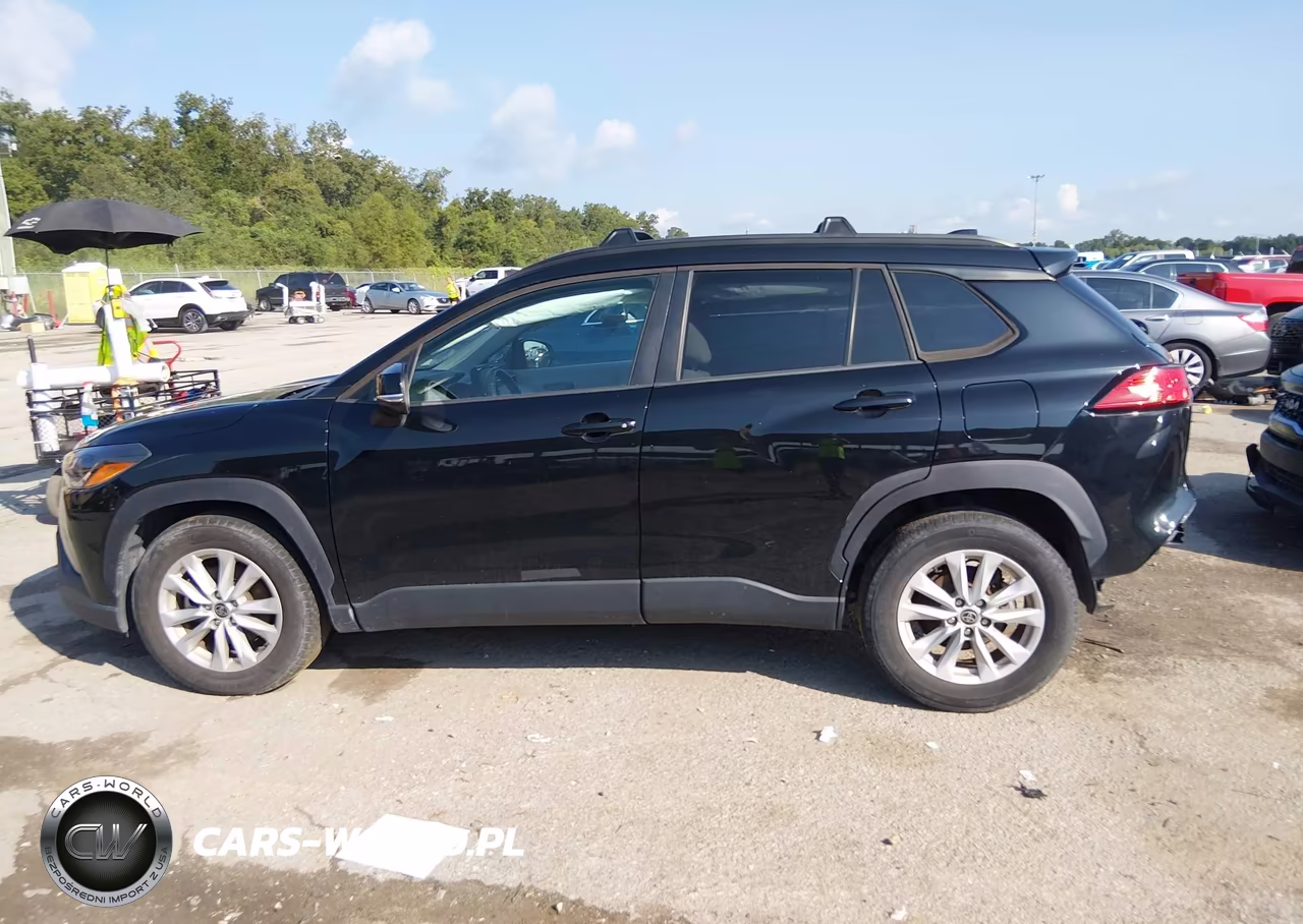 2022 Toyota Corolla Cross Le VIN:7MUCAAAG9NV004411 - 15