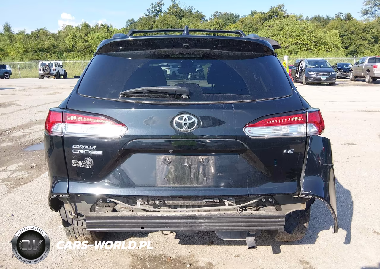 2022 Toyota Corolla Cross Le VIN:7MUCAAAG9NV004411 - 17