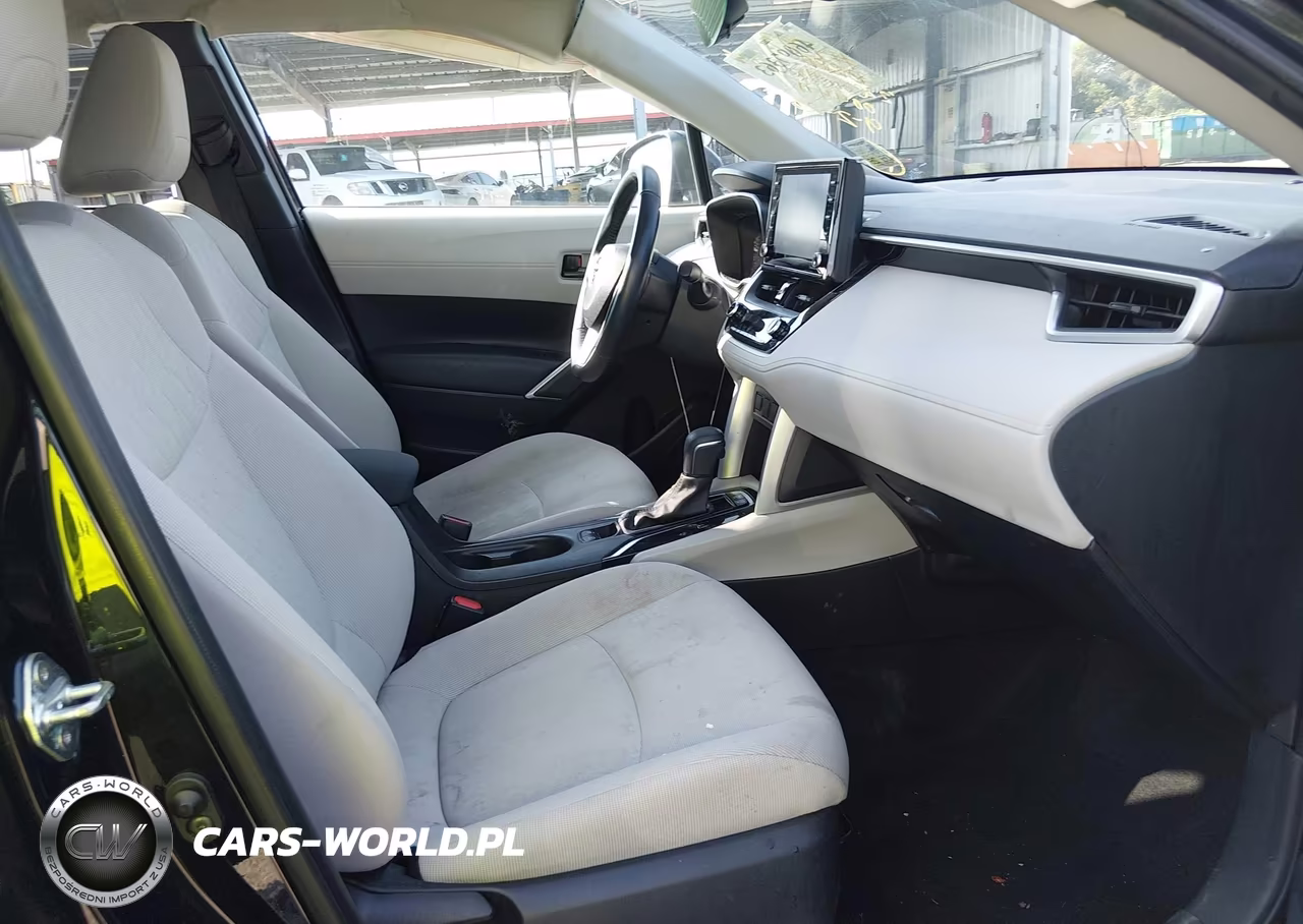 2022 Toyota Corolla Cross Le VIN:7MUCAAAG9NV004411 - 5