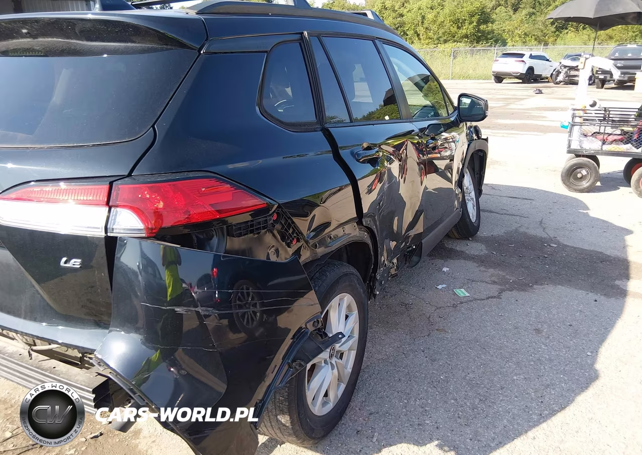 2022 Toyota Corolla Cross Le VIN:7MUCAAAG9NV004411 - 6