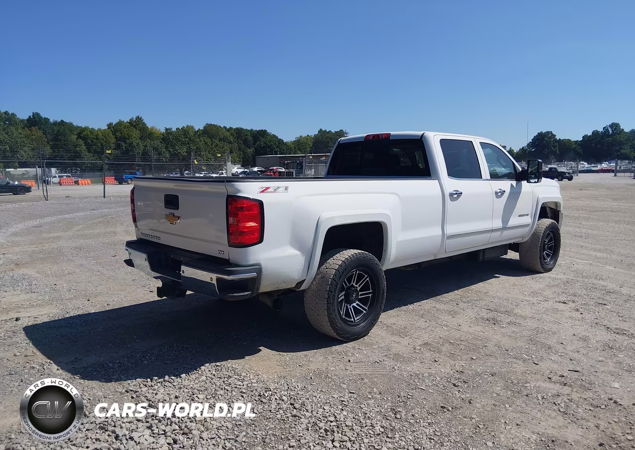 2015 Chevrolet Silverado 2500Hd Ltz VIN:1GC1KWE89FF581049 - 4