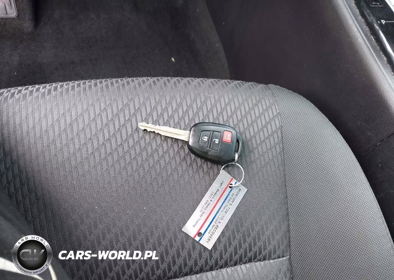 2019 Toyota Highlander Le VIN:5TDZARFH9KS043533 - 11