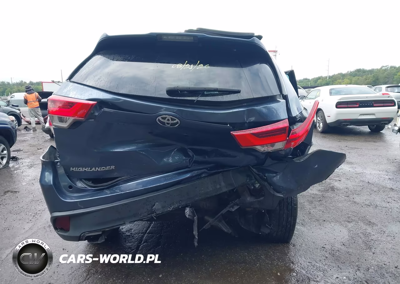 2019 Toyota Highlander Le VIN:5TDZARFH9KS043533 - 16