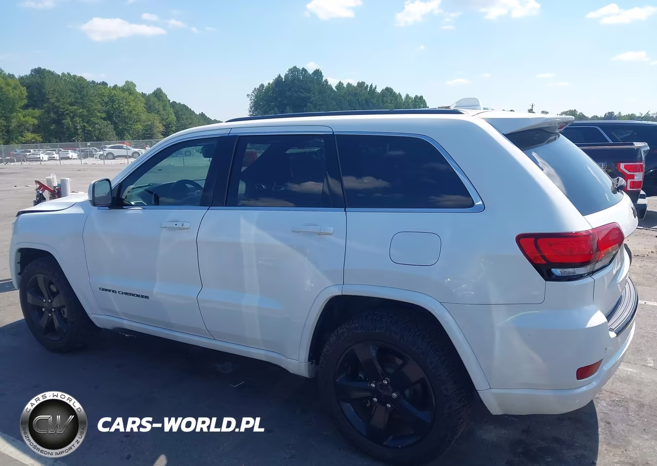 2015 Jeep Grand Cherokee Altitude VIN:1C4RJEAG8FC166996 - 14