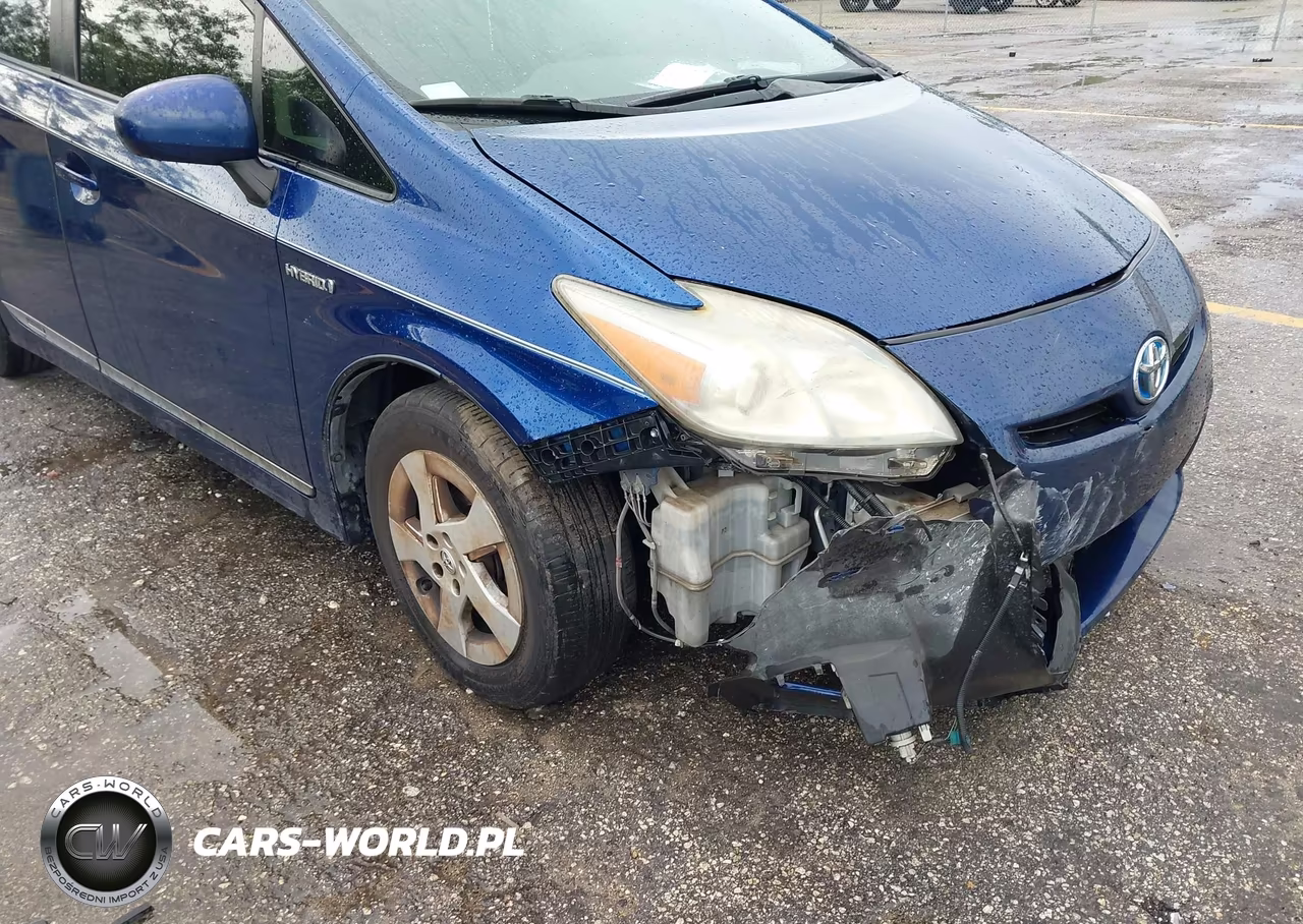 2011 Toyota Prius Three VIN:JTDKN3DU2B0320271 - 6