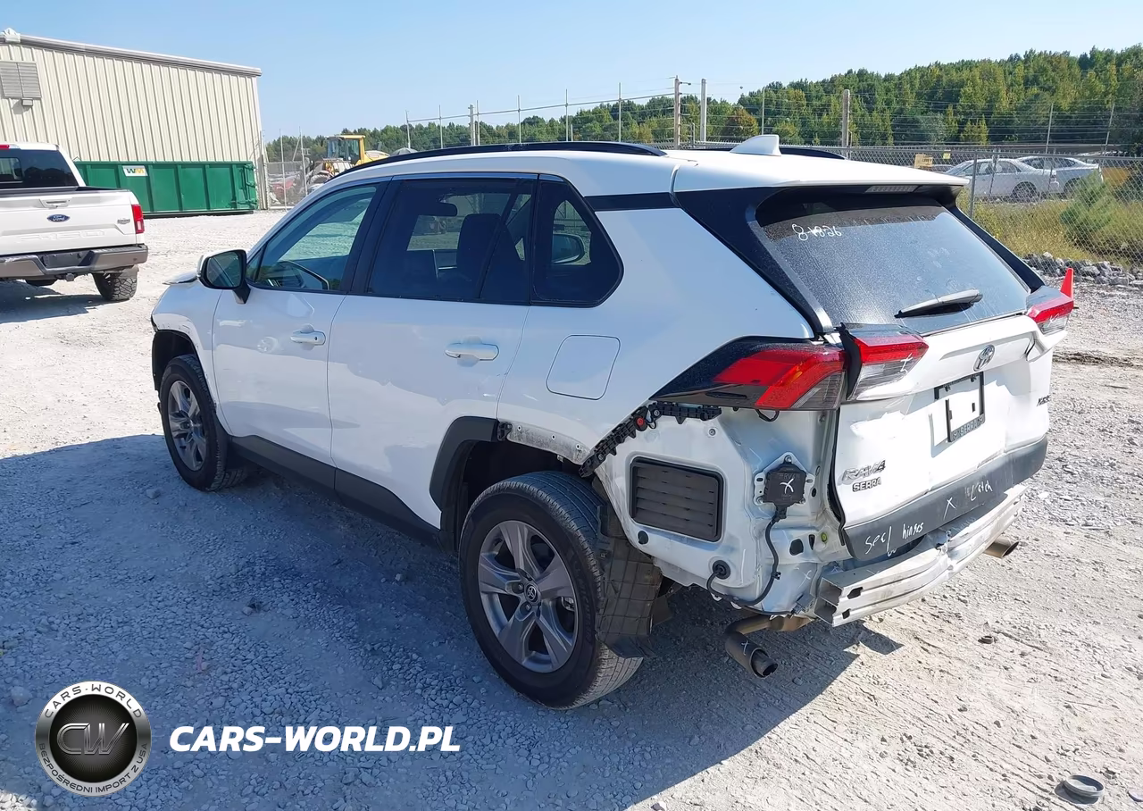 2024 Toyota Rav4 Xle VIN:2T3W1RFV3RC261809 - 3