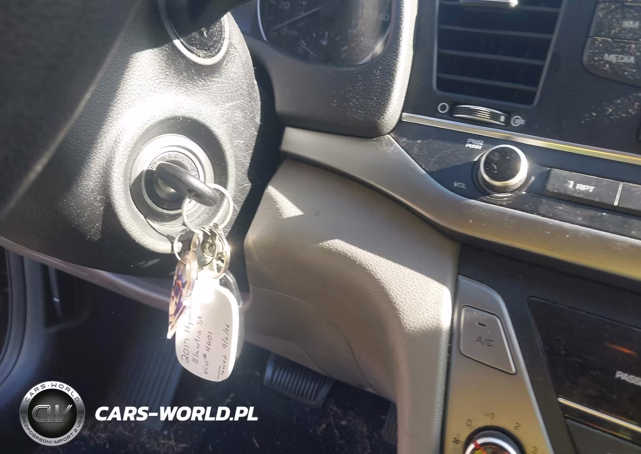 2017 Hyundai Elantra Se VIN:KMHD74LF9HU154601 - 11