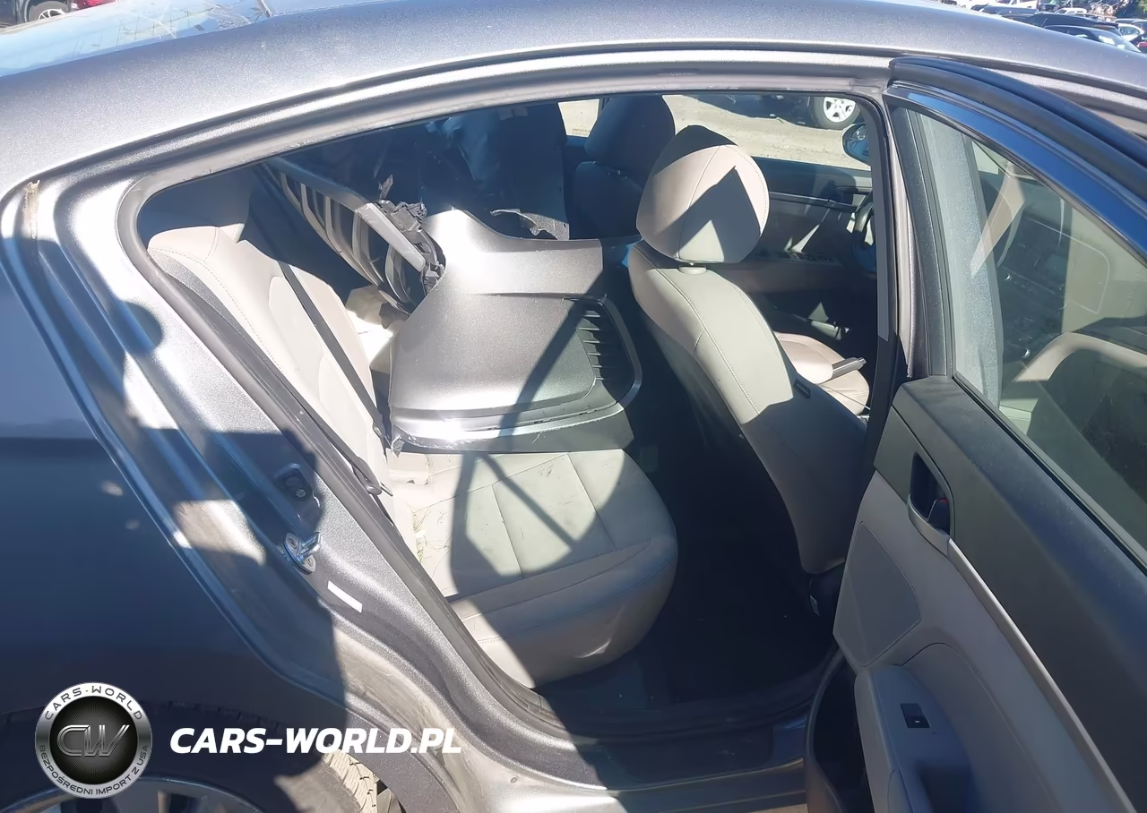 2017 Hyundai Elantra Se VIN:KMHD74LF9HU154601 - 8
