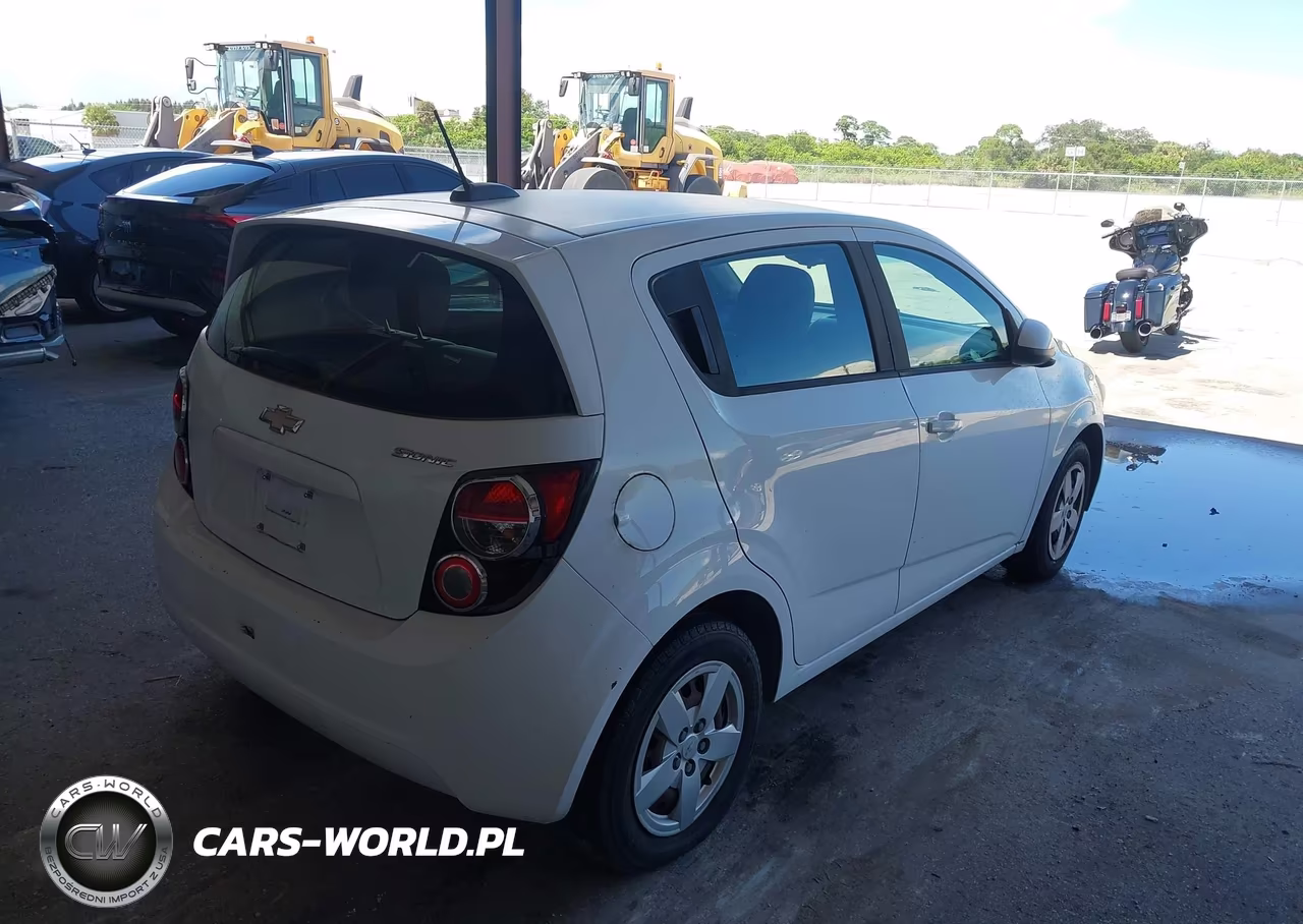 2016 Chevrolet Sonic Ls Auto VIN:1G1JA6SH9G4172658 - 4