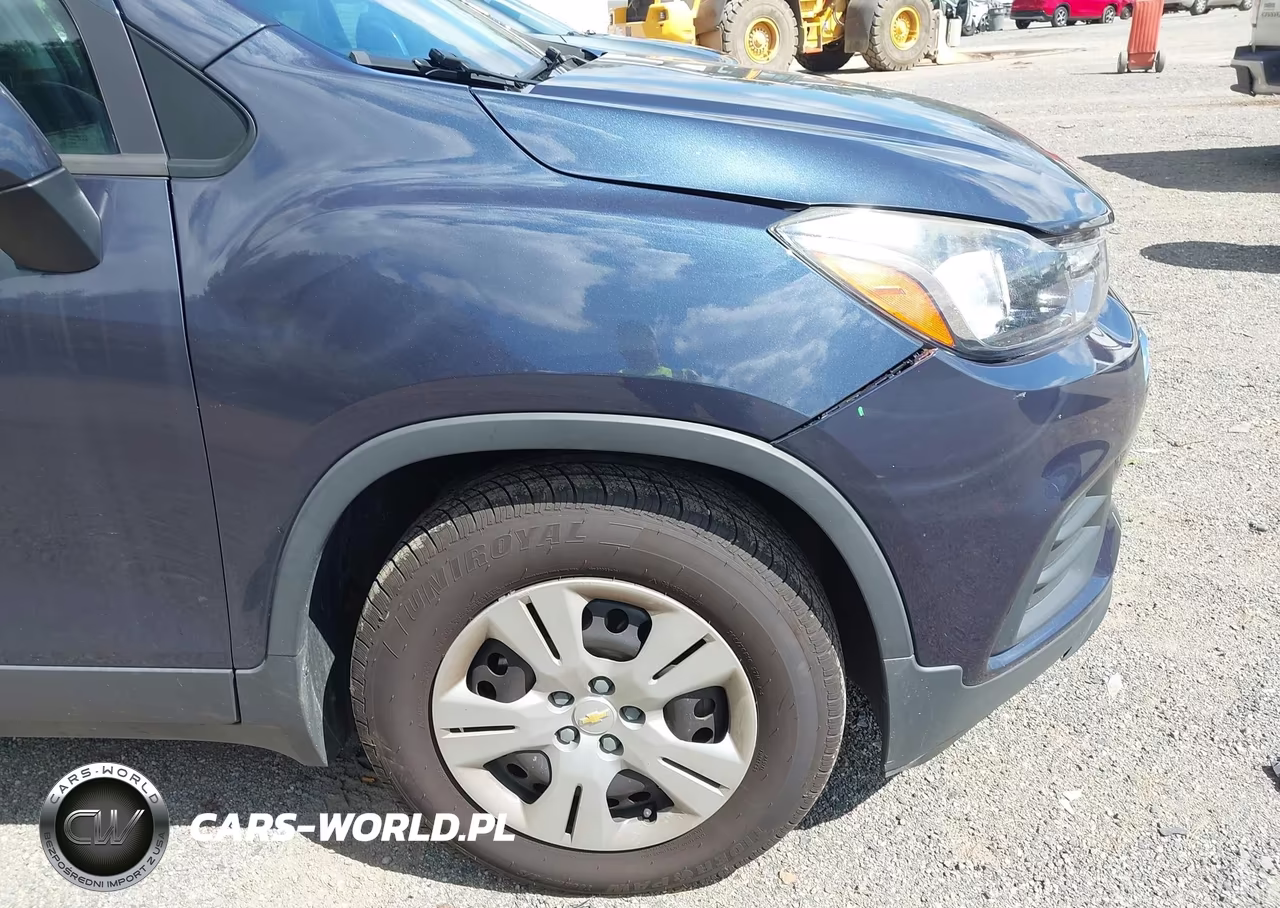 2018 Chevrolet Trax Ls VIN:3GNCJKSB3JL257699 - 13