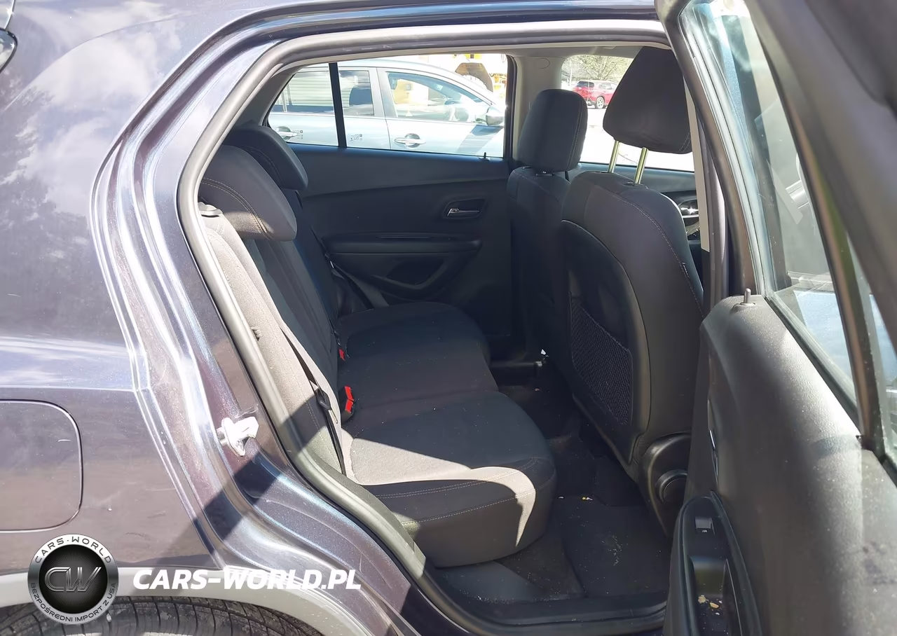 2018 Chevrolet Trax Ls VIN:3GNCJKSB3JL257699 - 8