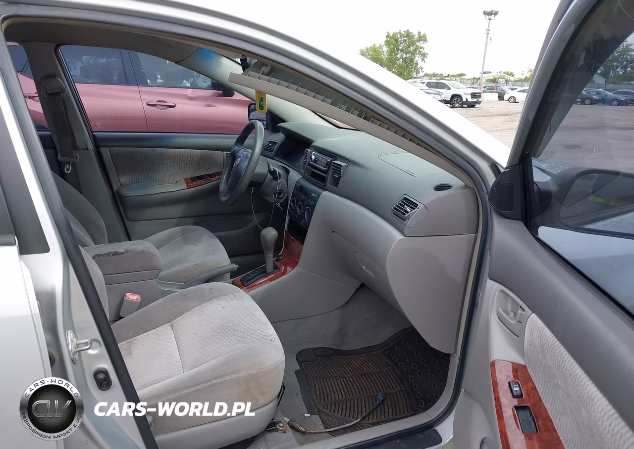 2005 Toyota Corolla Le VIN:1NXBR32E15Z531020 - 5