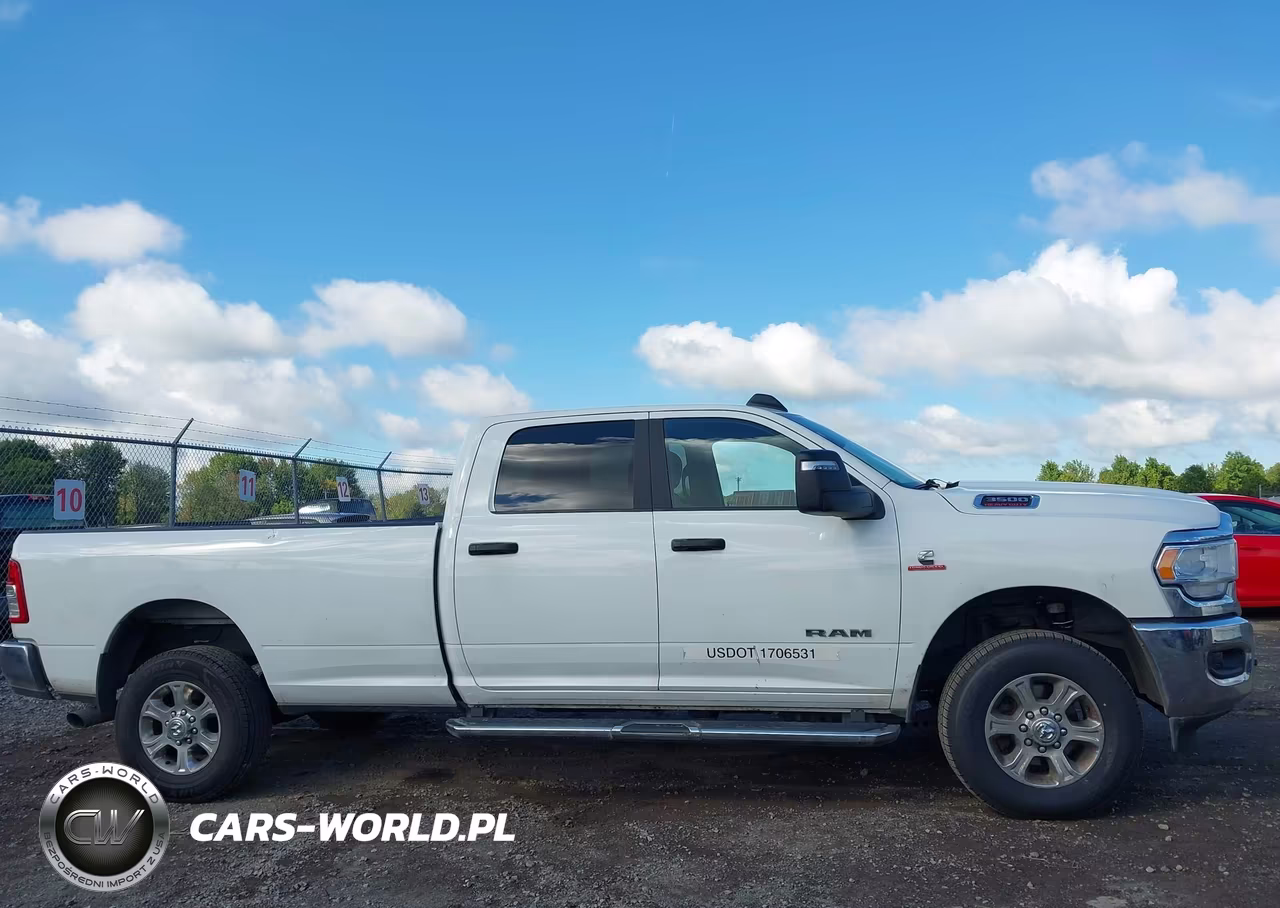 2024 Ram 3500 Big Horn 4X4 8' Box VIN:3C63R3HL3RG338947 - 13