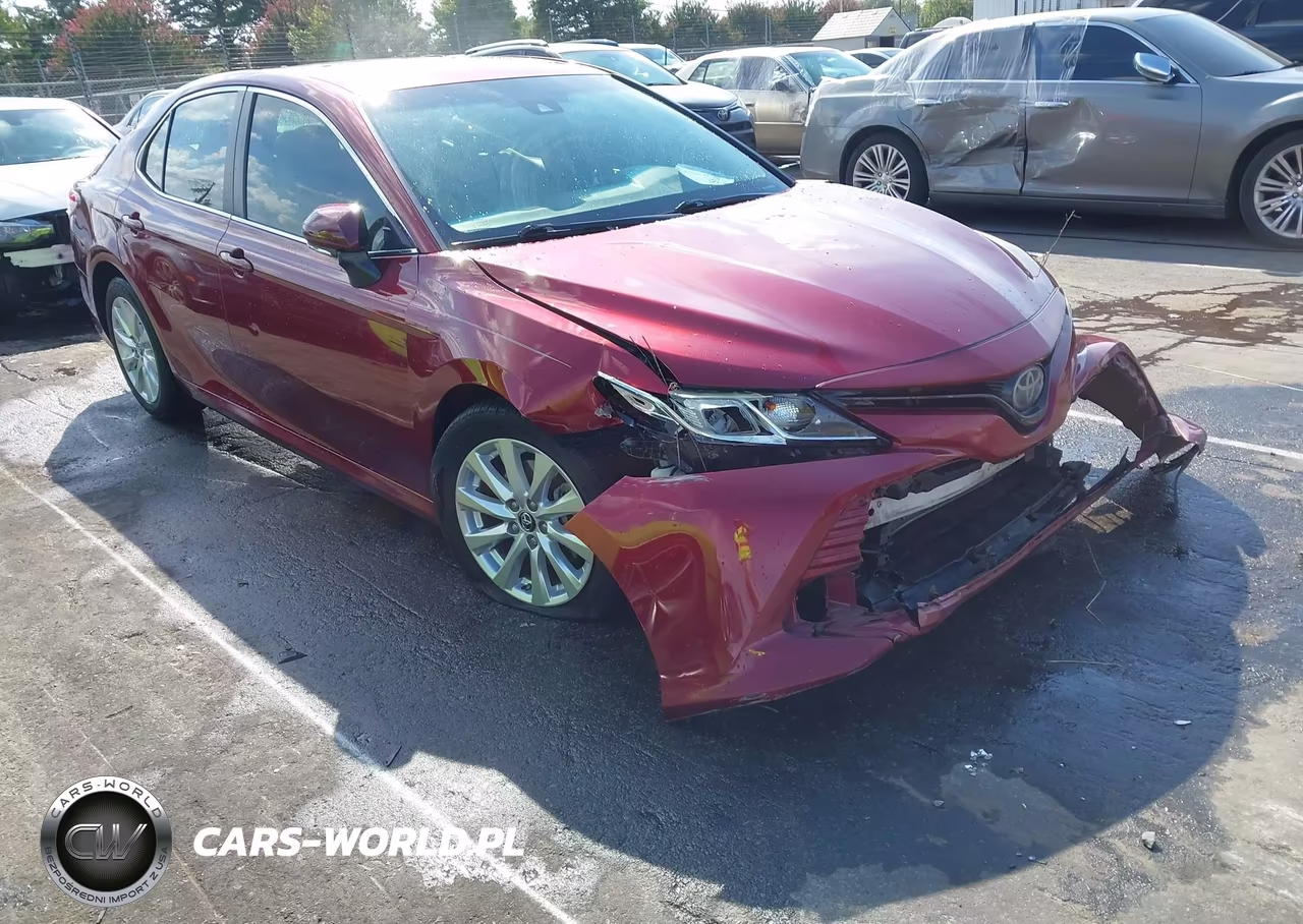 2018 Toyota Camry Le VIN:4T1B11HK7JU526892 - 1