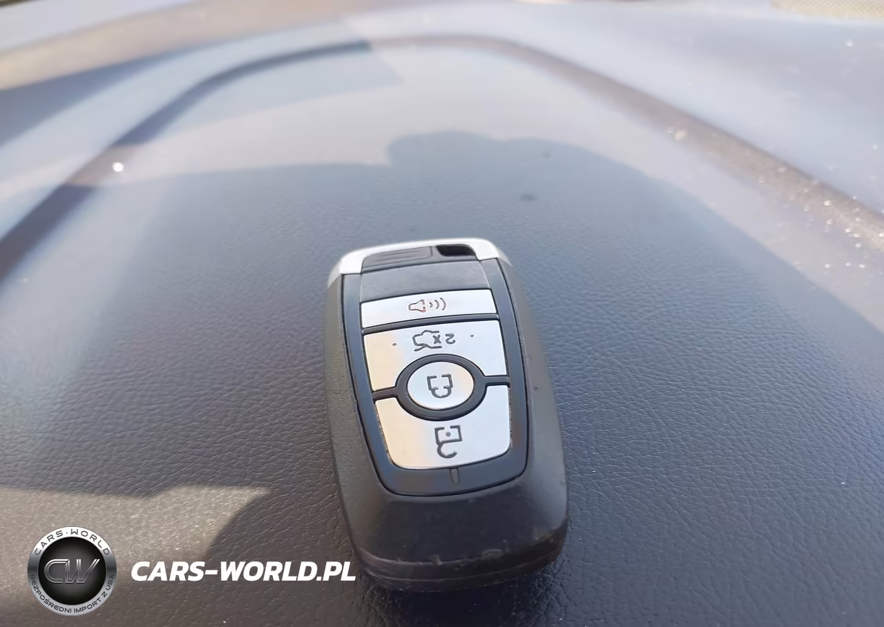 2018 Ford Fusion Hybrid Se VIN:3FA6P0LU5JR116502 - 11