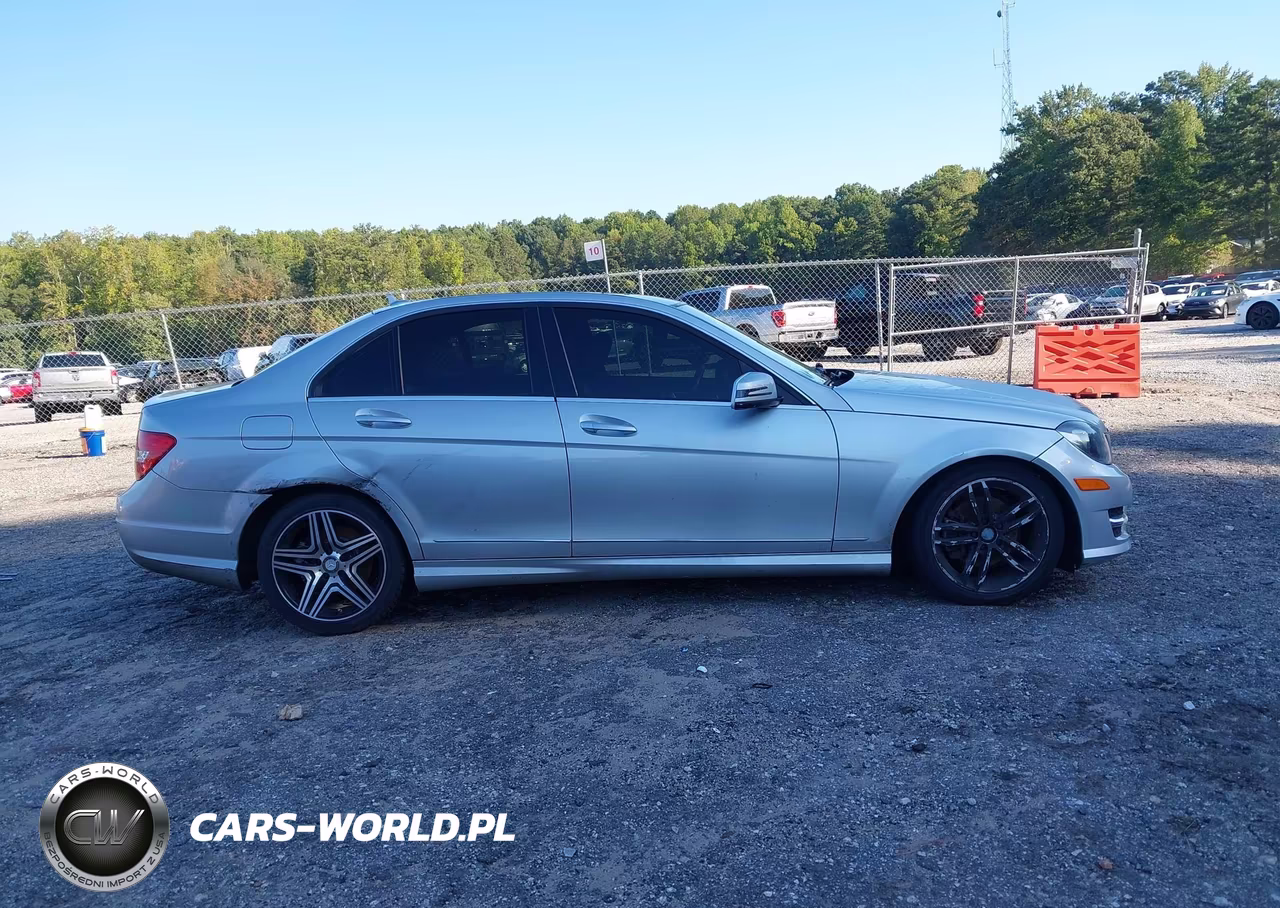2012 Mercedes-Benz C 300 Sport 4Matic VIN:WDDGF8BB4CR202226 - 14
