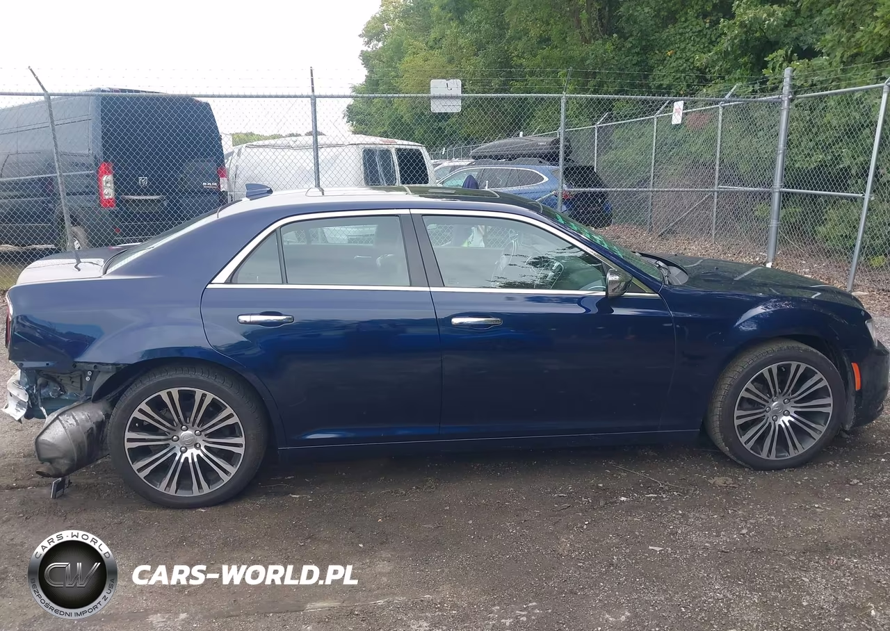 2016 Chrysler 300C VIN:2C3CCAEG9GH207576 - 13